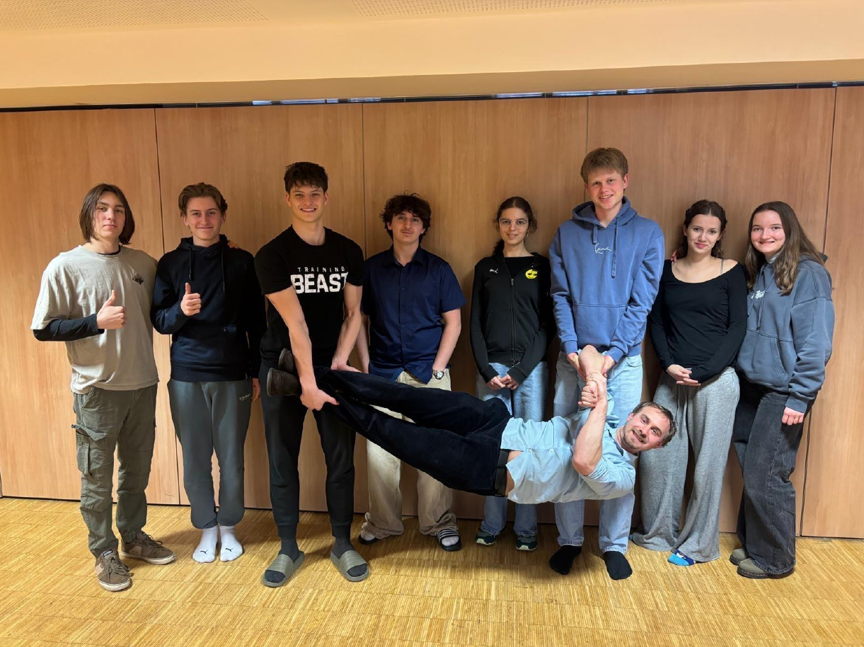 Building Bridges group supervised by huberr